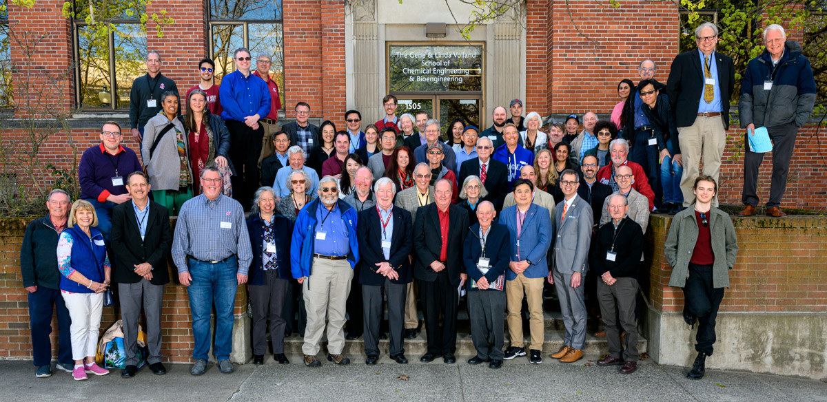 Group photo of WSU chemical engineering department.
